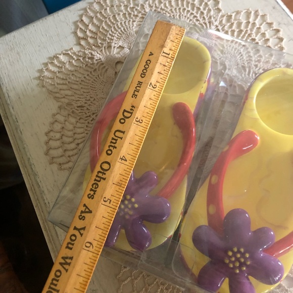 Ceramic Flip Flop Tea-light Holders - Picture 7 of 8